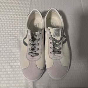 Vans Classic Gum Sole Sneakers